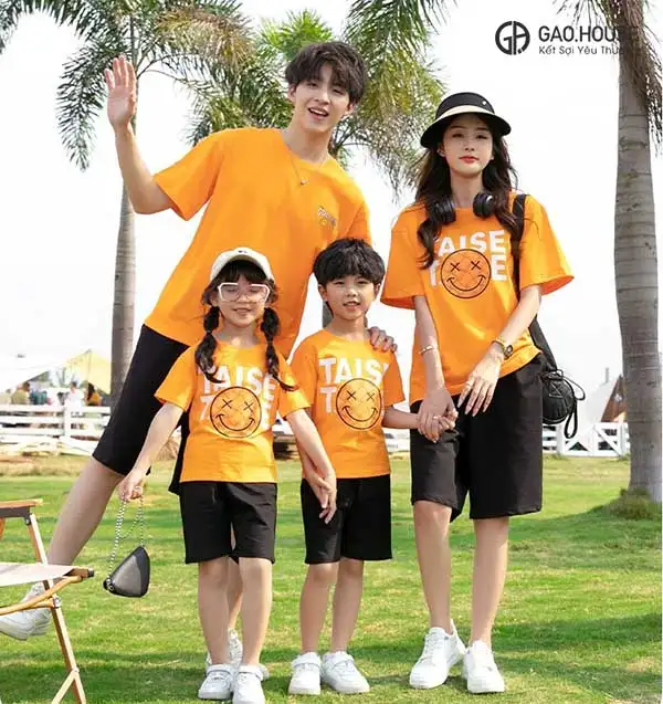 Áo gia đình cổ tròn màu cam